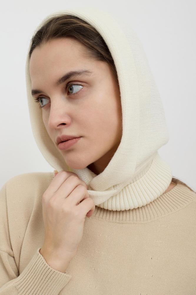 Капор женский вязаный А Арт. 9796