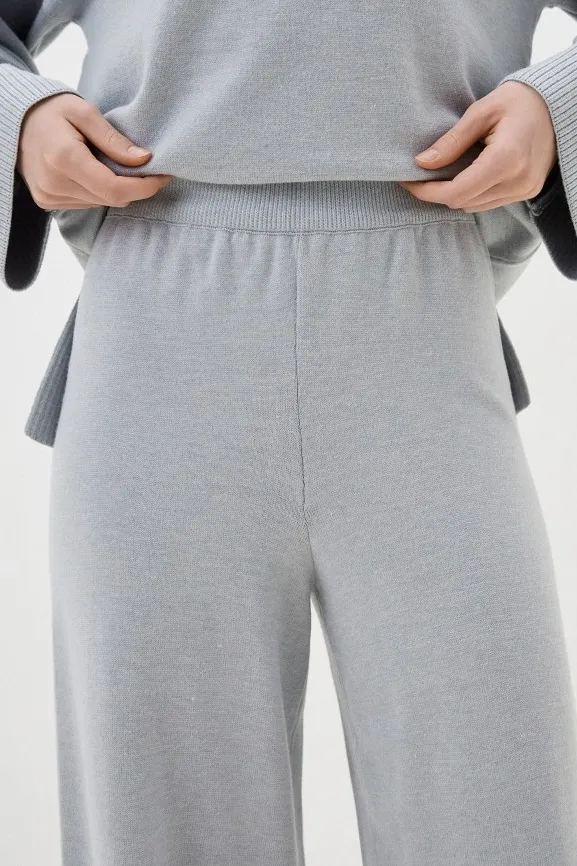 Костюм женский вязаный Конфетти А Арт. 9823 Костюм женский вязаный Конфетти А Арт. 9823